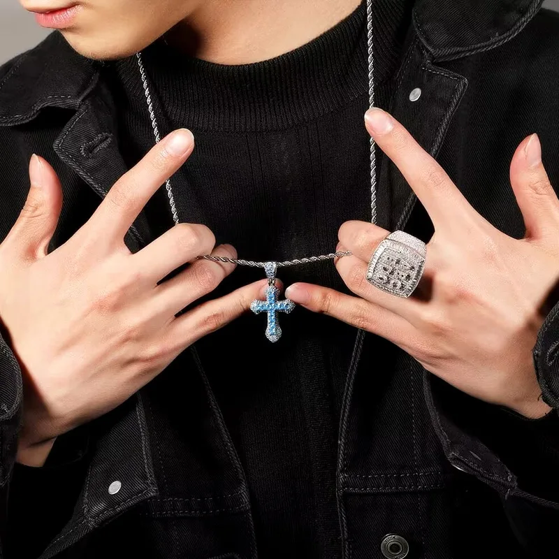 WANZHI Stainless Steel Cross P - Men Accessories Singapore のレビューと価格