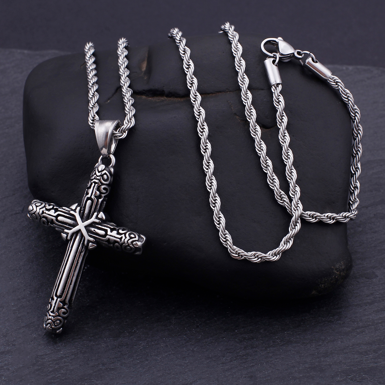 Fongten Retro Cross Blessing P - Men Accessories Singapore のレビューと価格