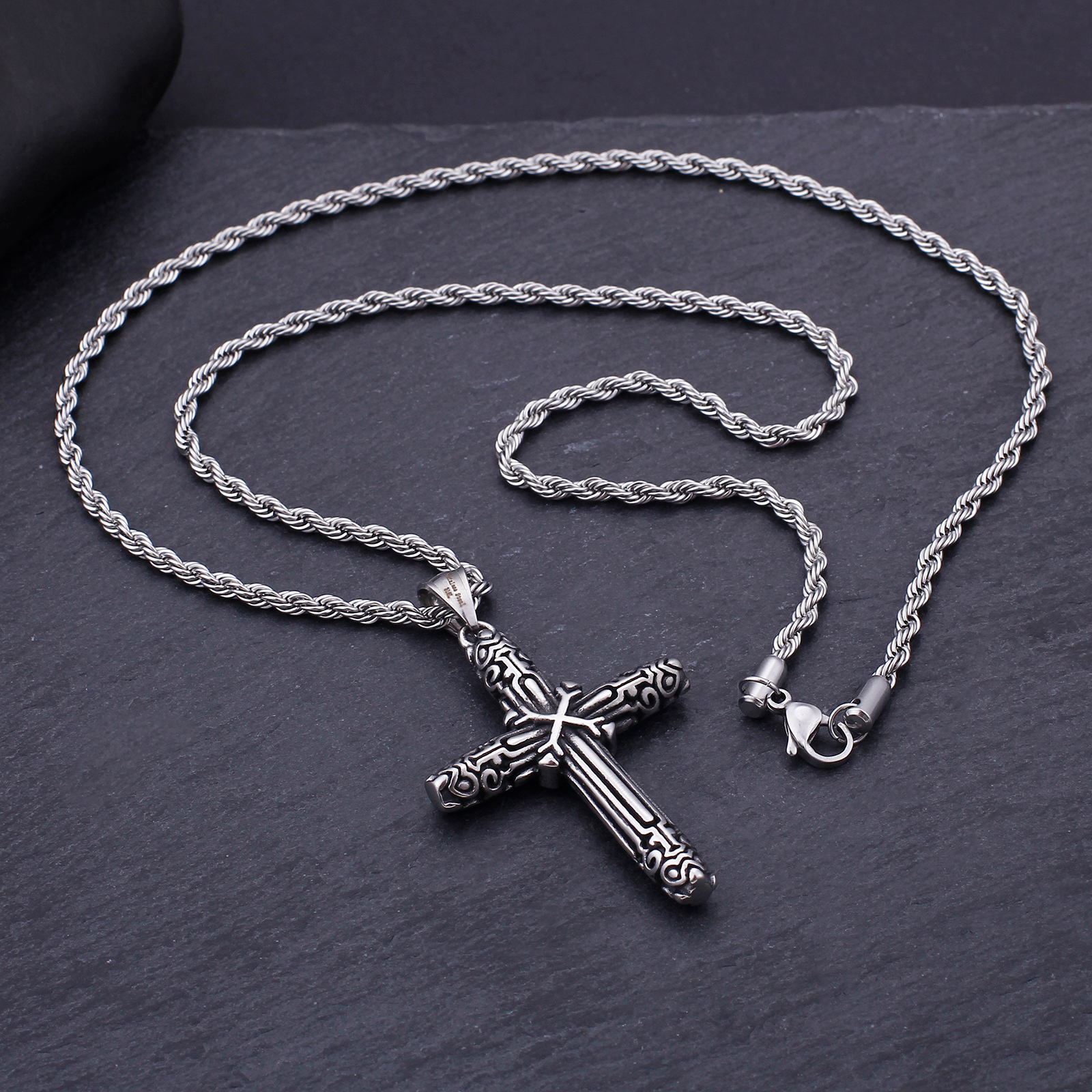 Fongten Retro Cross Blessing P - Men Accessories Singapore のレビューと価格