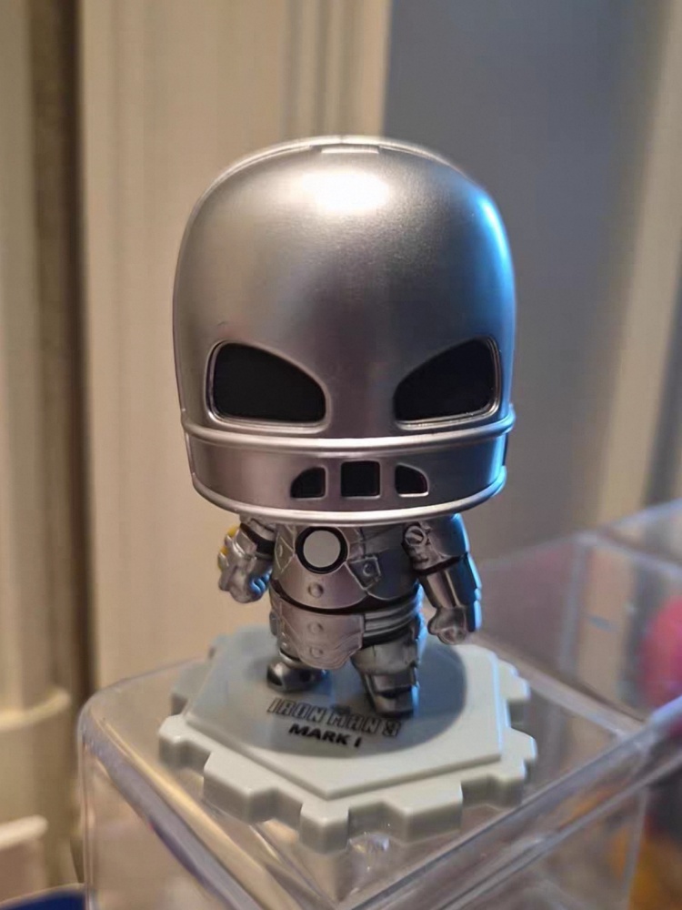 Hot Toys Cosbi Marvel Iron Man - Men Accessories Collection のレビューと価格