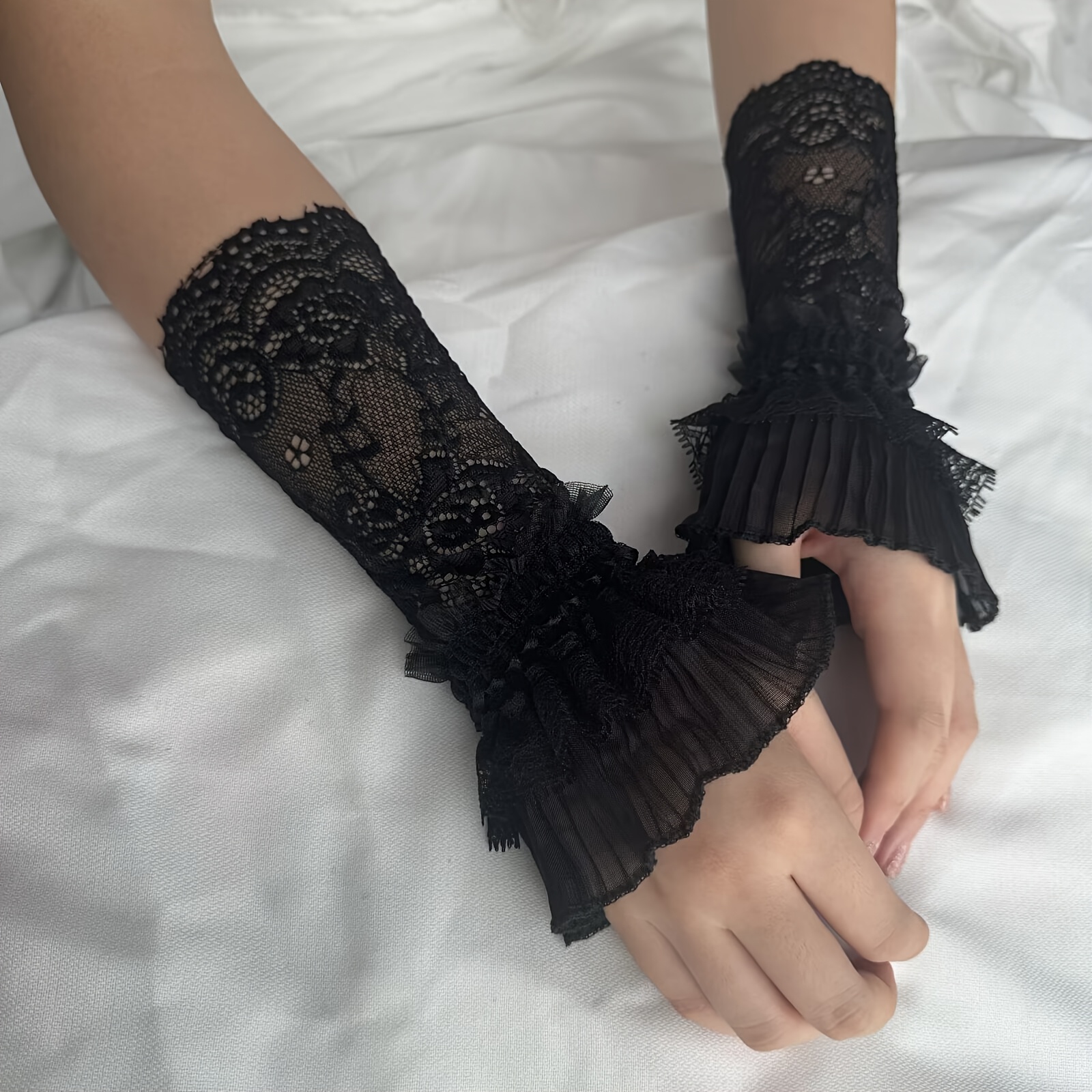 Lace Hollow Wrist Covers Trump - Men Accessories Wedding のレビューと価格