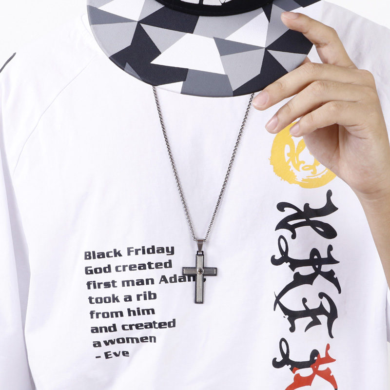 Kalen Hiphop Cross Pendant Nec - Men Accessories Singapore のレビューと価格