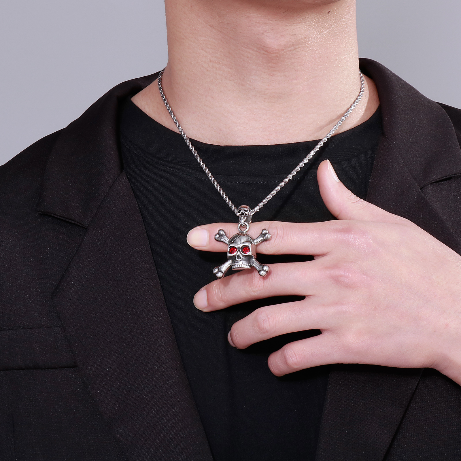 Fongten Stainless Steel Red Ey - Men Accessories Singapore のレビューと価格