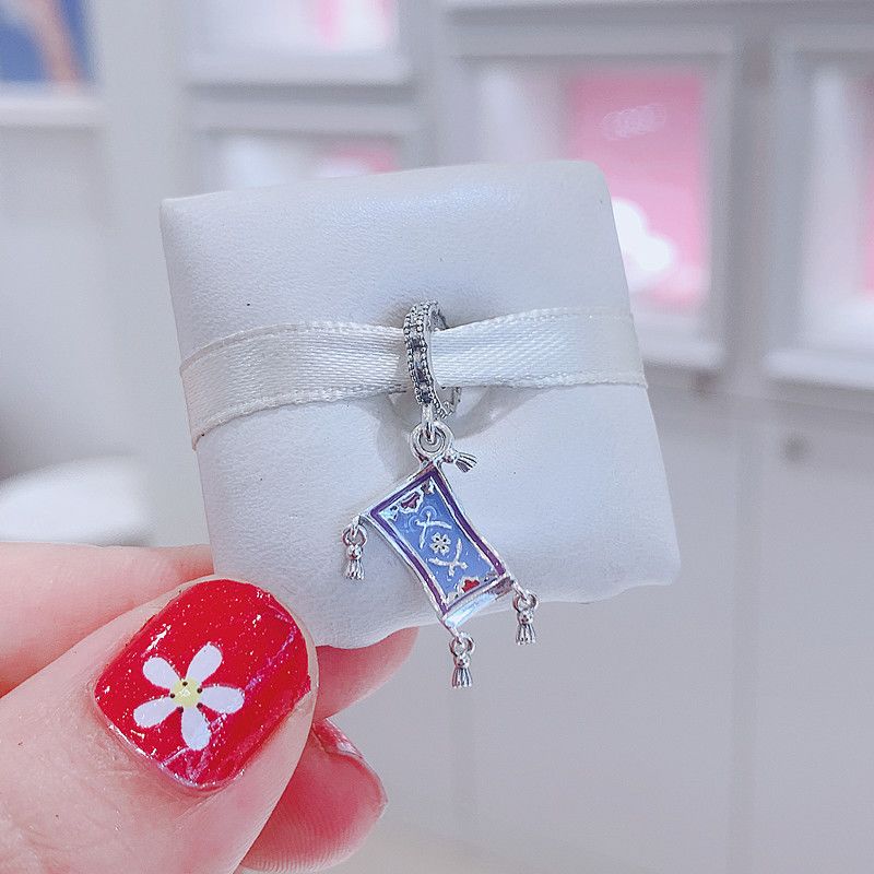 Disney Aladdin Cartoon Cute Ma - Men Accessories Pendant のレビューと価格