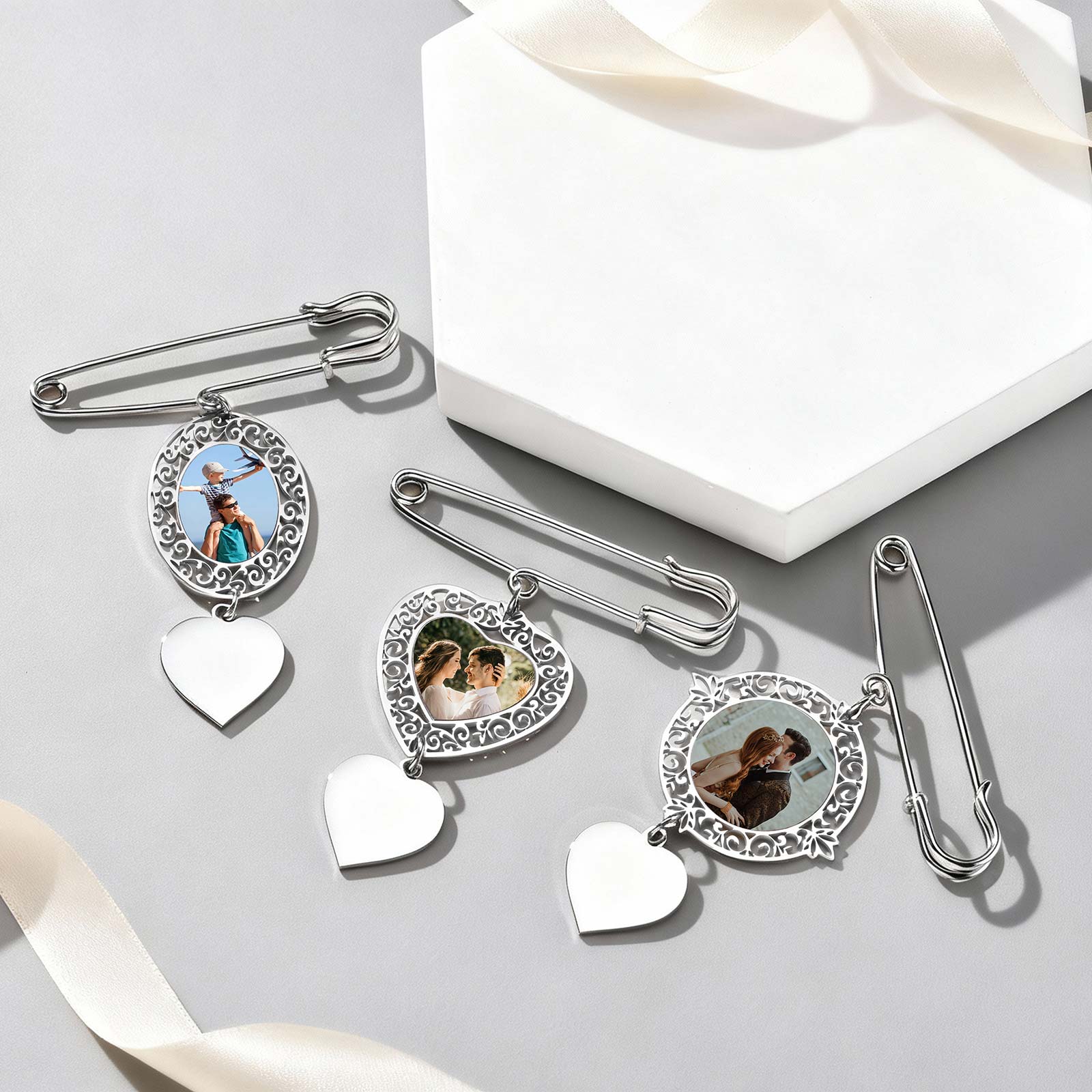 Custom Picture Badge Brooches  - Men Accessories Wedding のレビューと価格