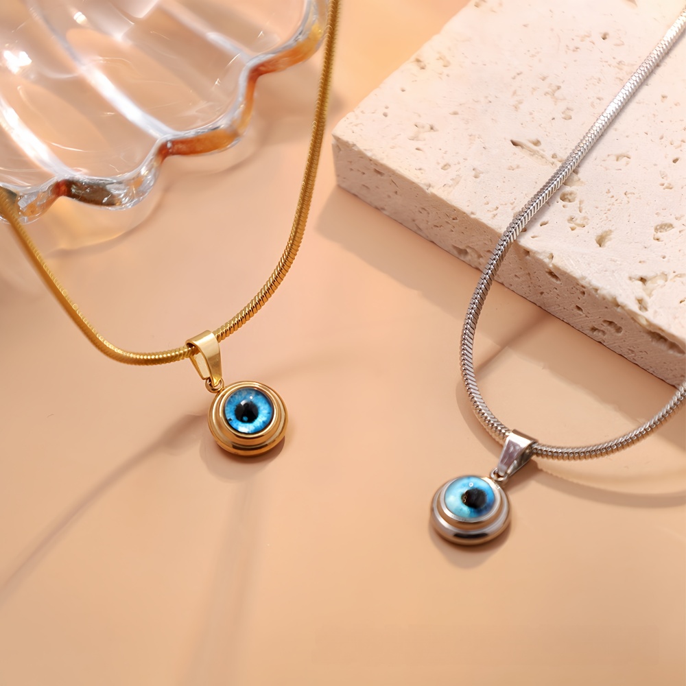 Simple Angel Eyes Pendant Neck - Men Accessories Singapore のレビューと価格