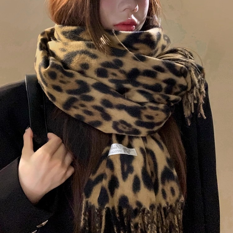 2025 New Retro Silk Leopard Pa - Mens Accessories Style のレビューと価格