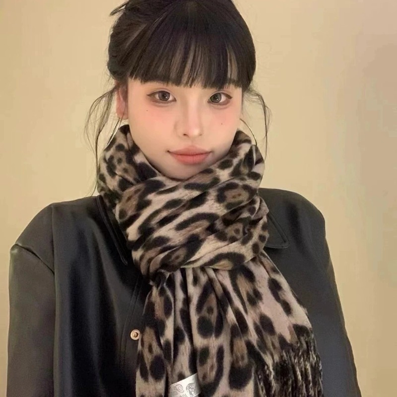2025 New Retro Silk Leopard Pa - Mens Accessories Style のレビューと価格