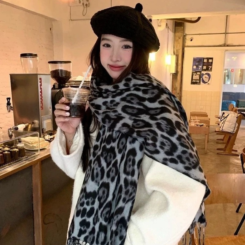 2025 New Retro Silk Leopard Pa - Mens Accessories Style のレビューと価格