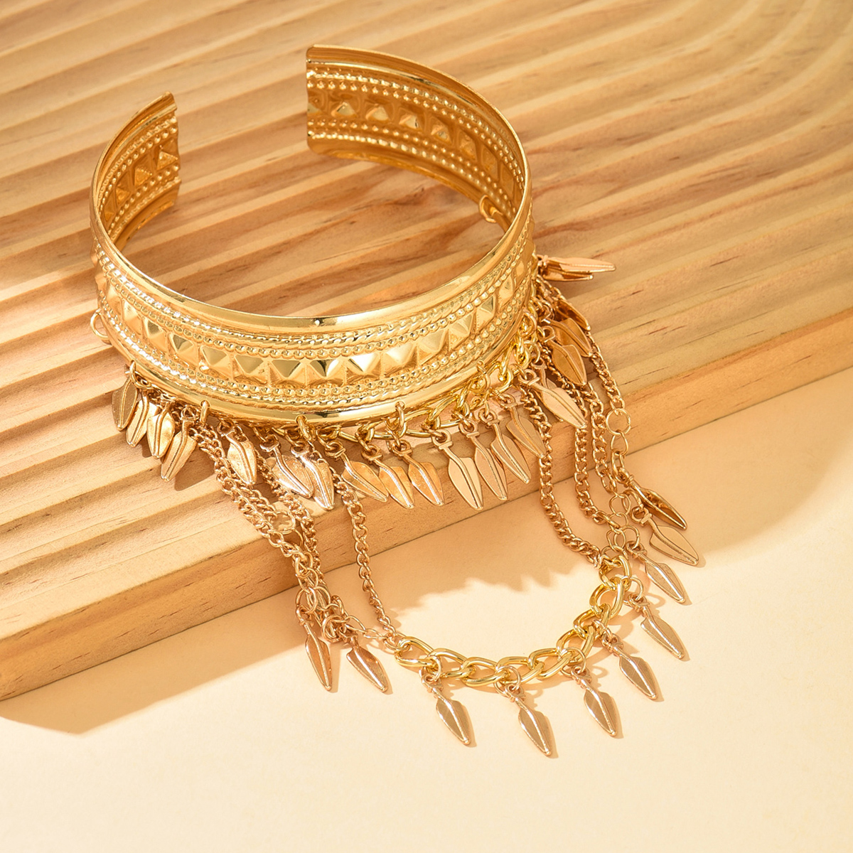 New Trendy Golden Metal Coin L - Men Accessories Chain And Bracelet のレビューと価格