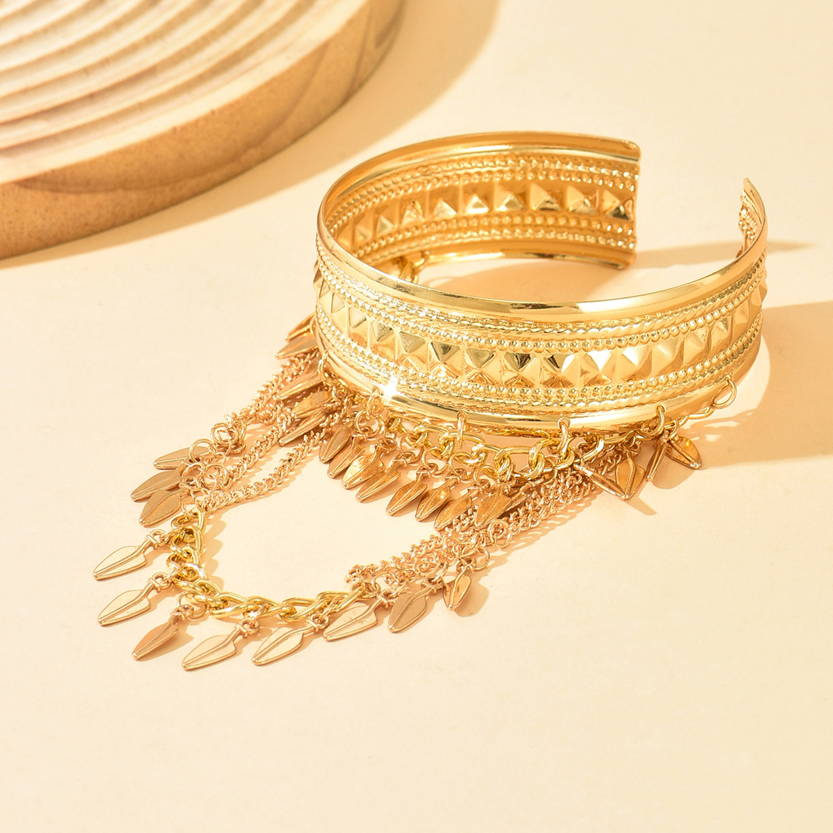 New Trendy Golden Metal Coin L - Men Accessories Chain And Bracelet のレビューと価格